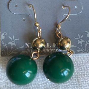 NWOT DRESS BARN nickel-free for sensitive ears, gt w/gr balls, hangs 1 1/2” $19